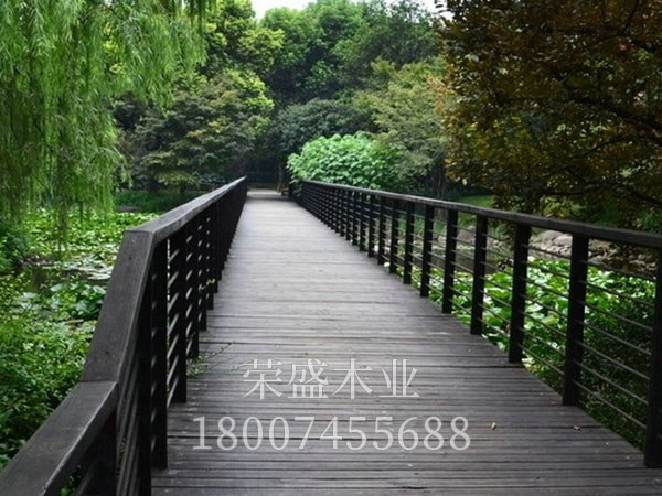 栏杆